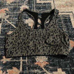 Maven thread leopard sports bra